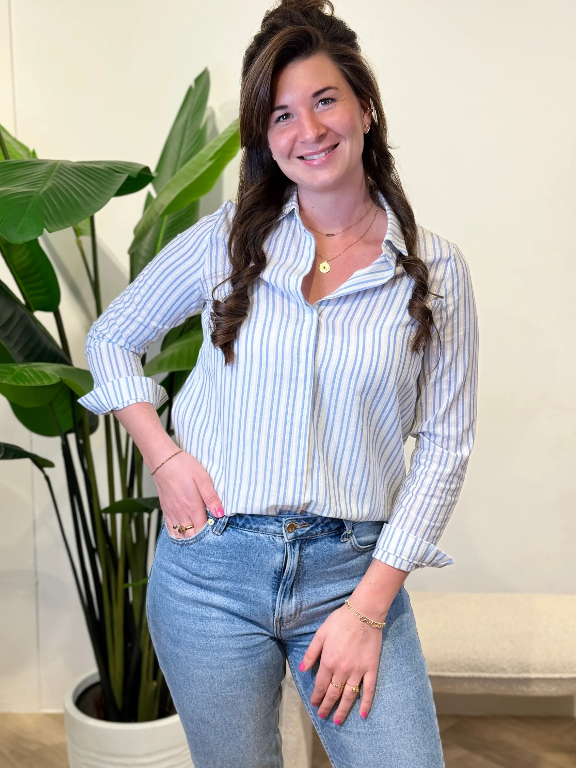 Blouse Annelie off-white/blauw gestreept