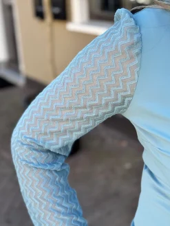 Blouse Mirthe travelstof smoke blue