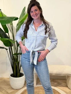 Blouse Nienke off-white/blauw gestreept