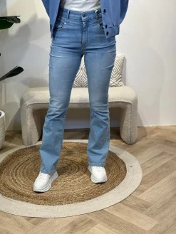 Flared jeans Matilda light blue lengte 30 – C.O.J.