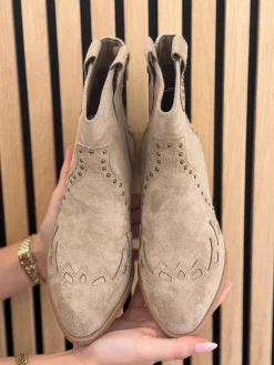 Laarsje Ivette khaki suede
