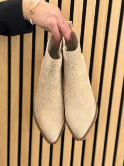 Laarsje Louise beige suede