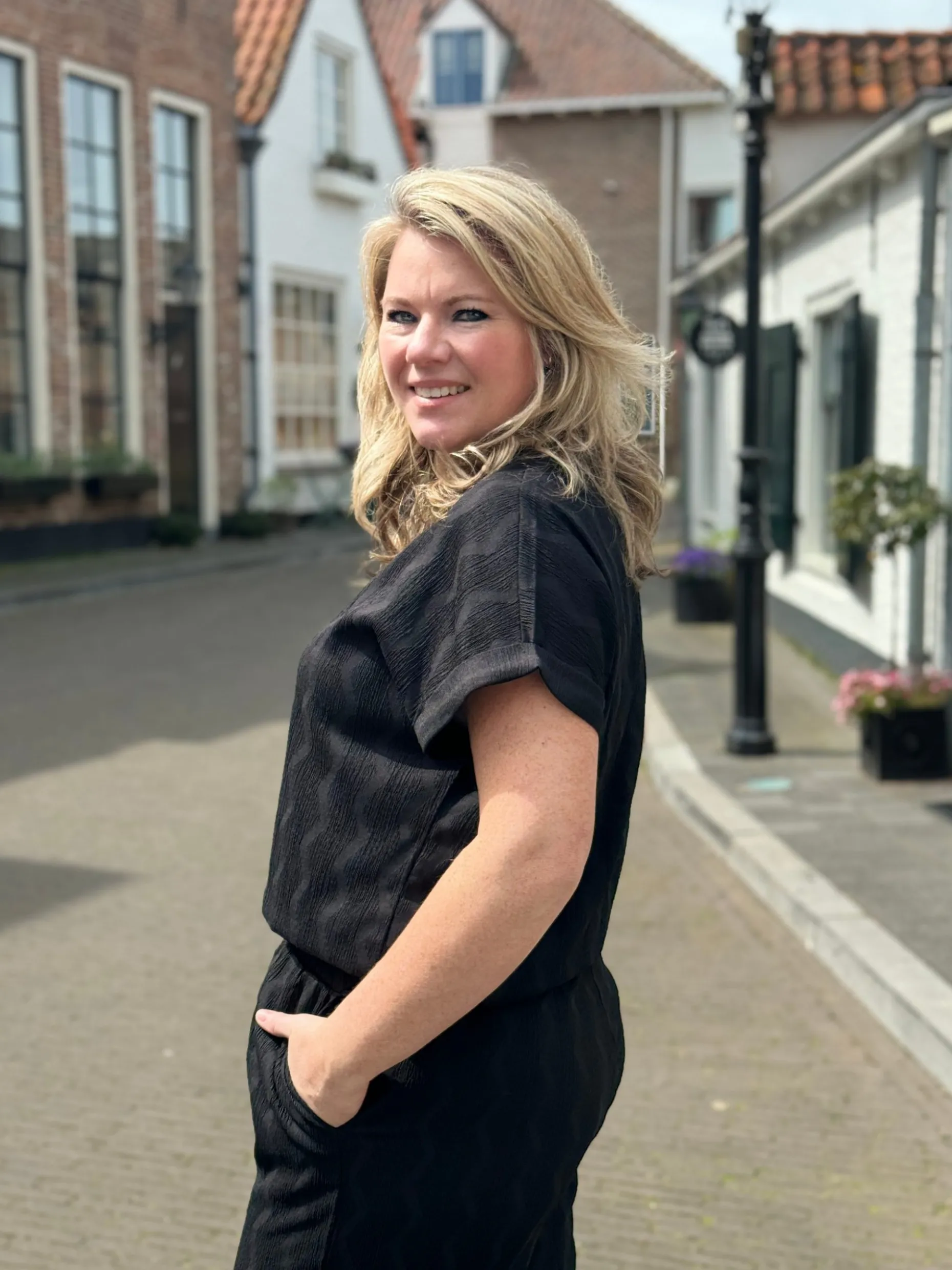 Shirtje Lydia zwart