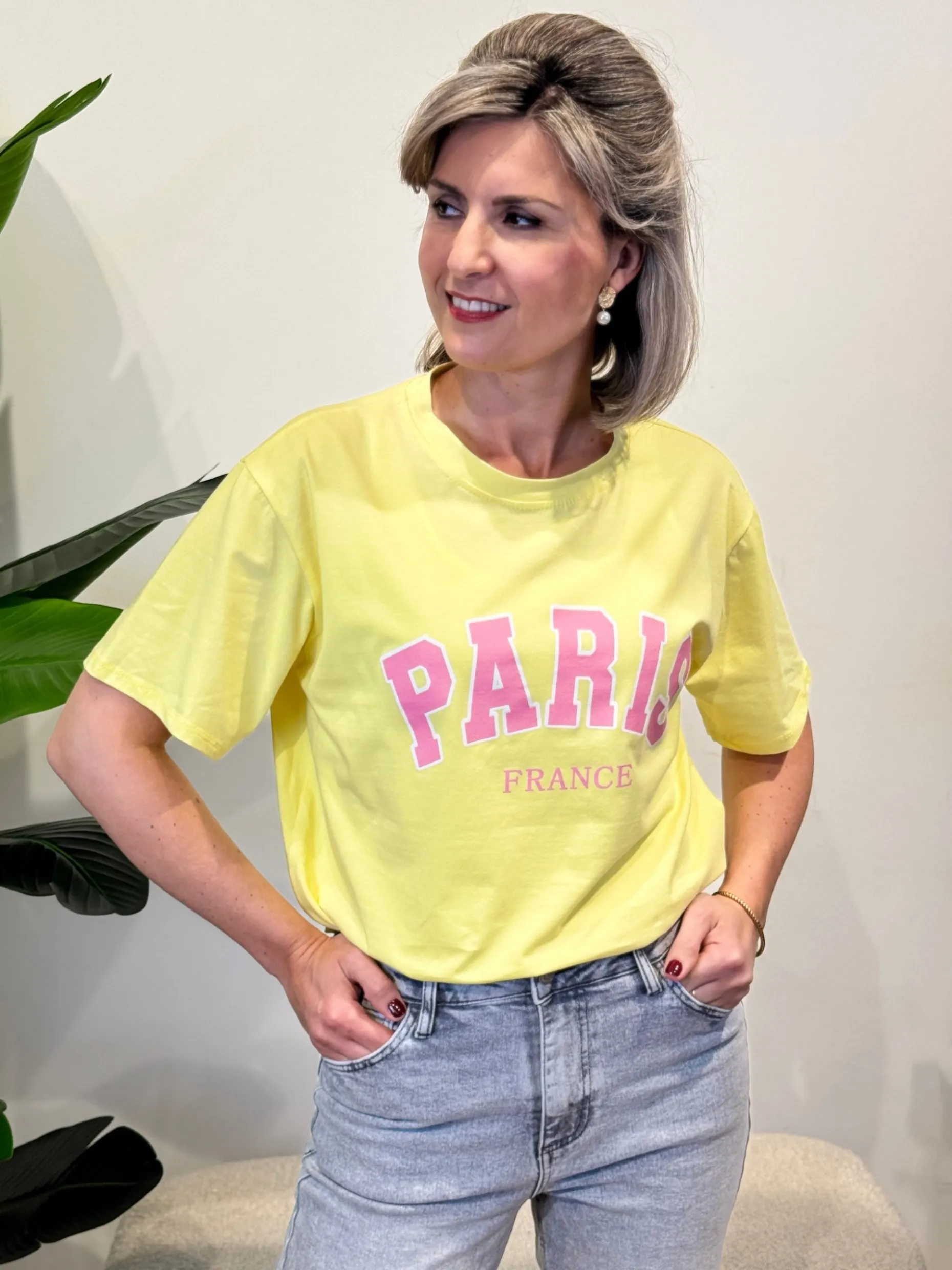 Shirtje Paris geel