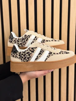 Sneakers beige with panter combination