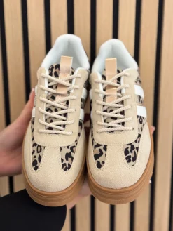 Sneakers beige with panter combination