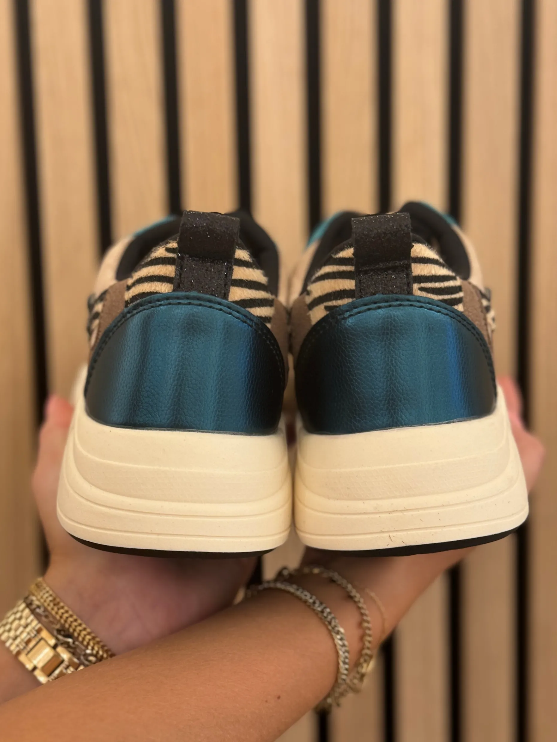 Sneakers dark beige petrol
