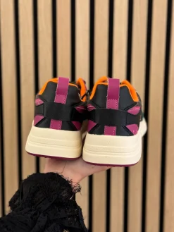 Sneakers golf green/magenta/black