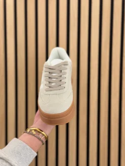 Sneakers grey with combination
