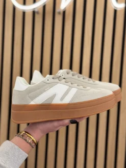 Sneakers grey with combination