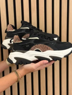 Sneakers Polly black