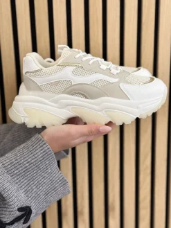 Sneakers Polly white with gold combination