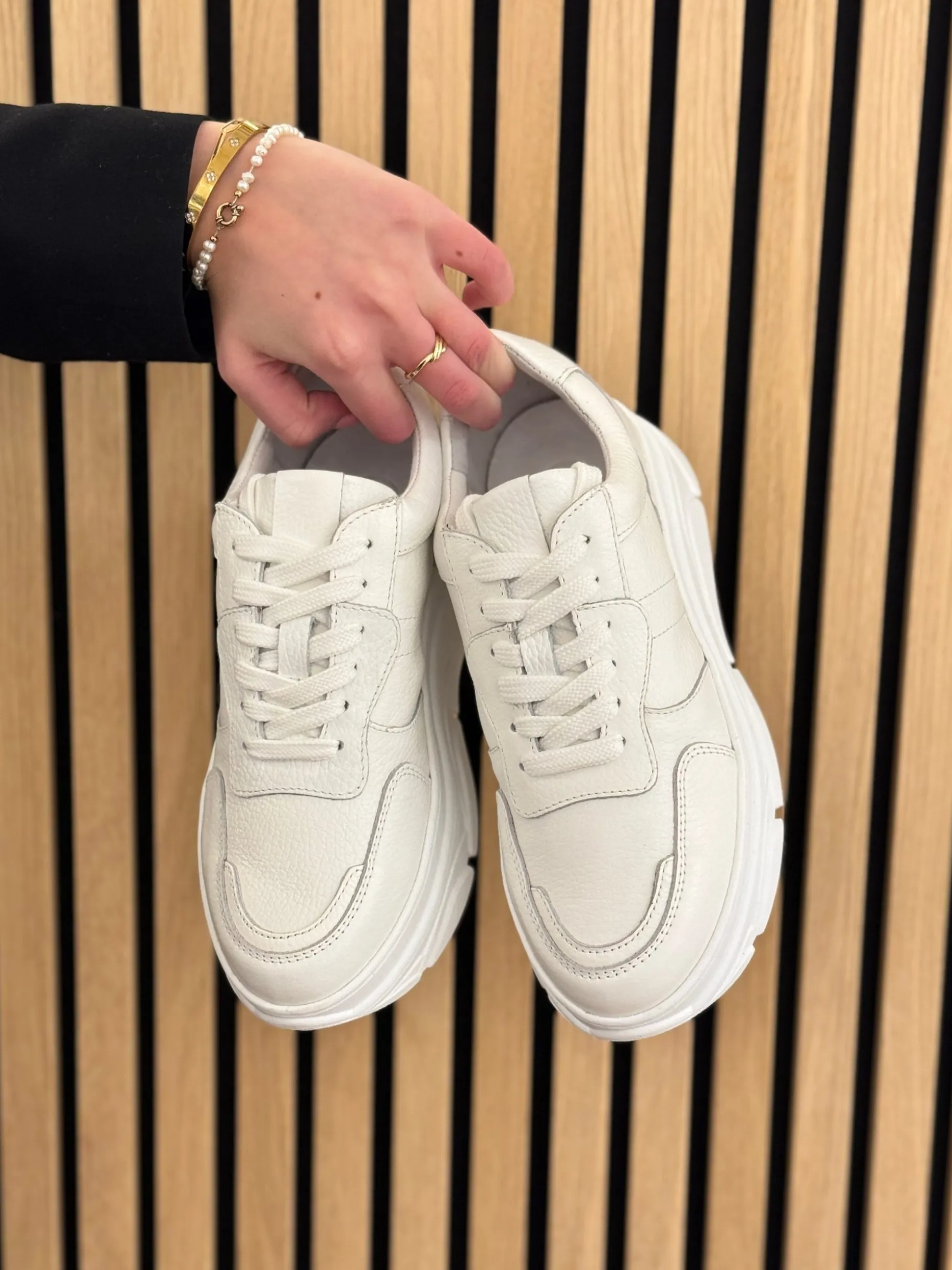 Sneakers white Jana