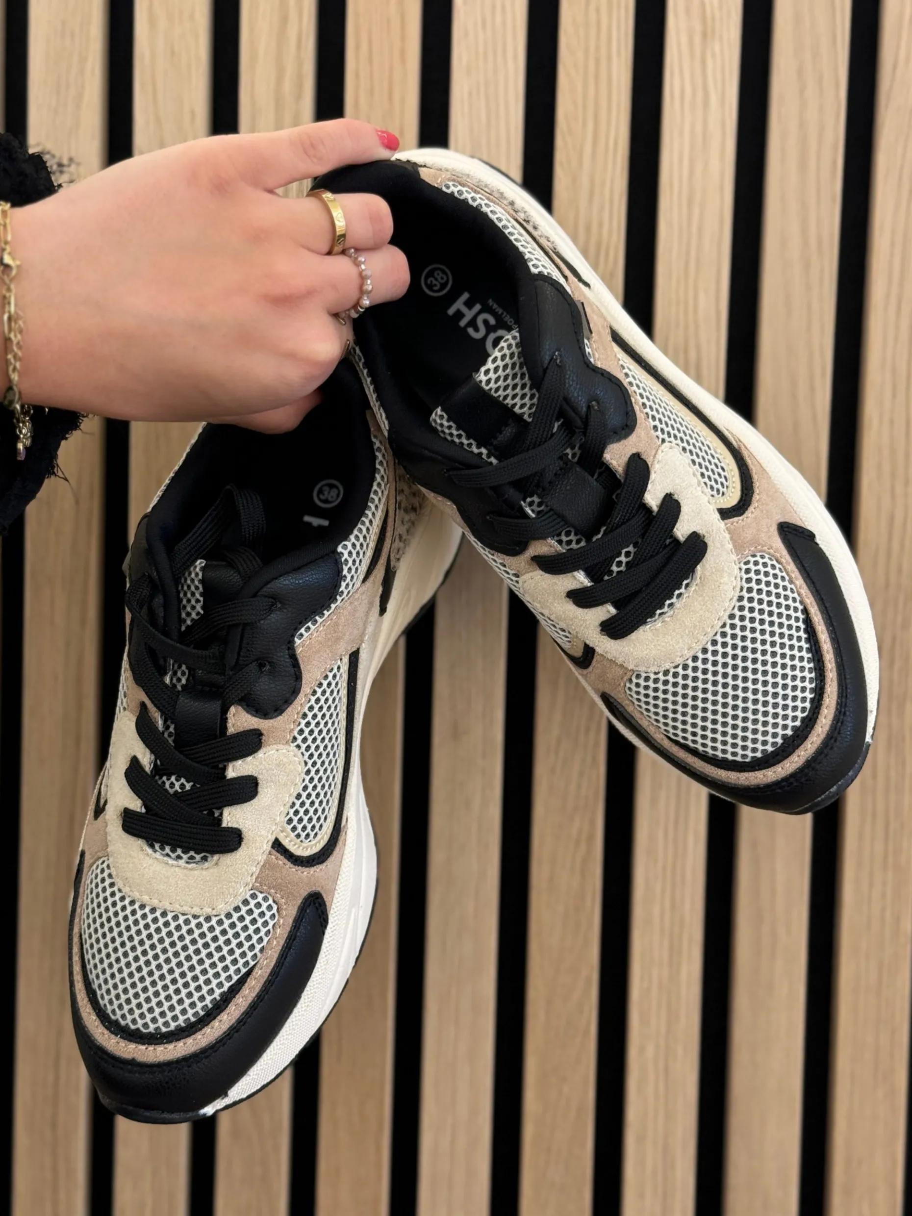 Sneakers white with beige combination