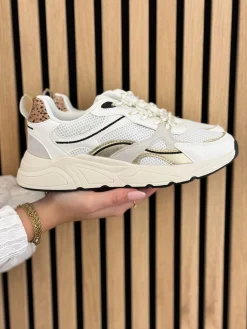 Sneakers white with gold combination