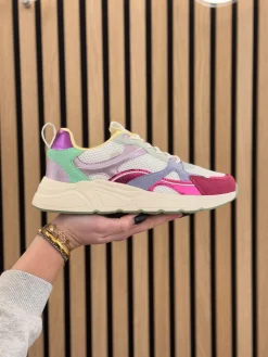 Sneakers white with pink combination