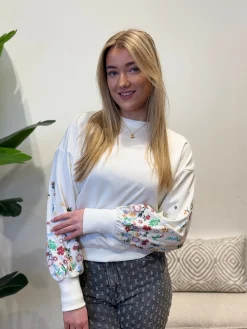 Sweater Brooke off-white flower