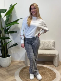 Sweater Brooke off-white flower