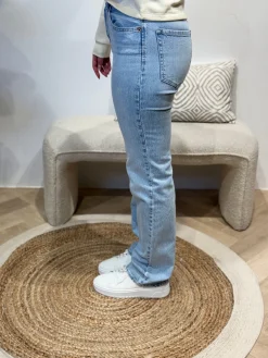 Tessa straight jeans light blue lengte 32 – Vero Moda