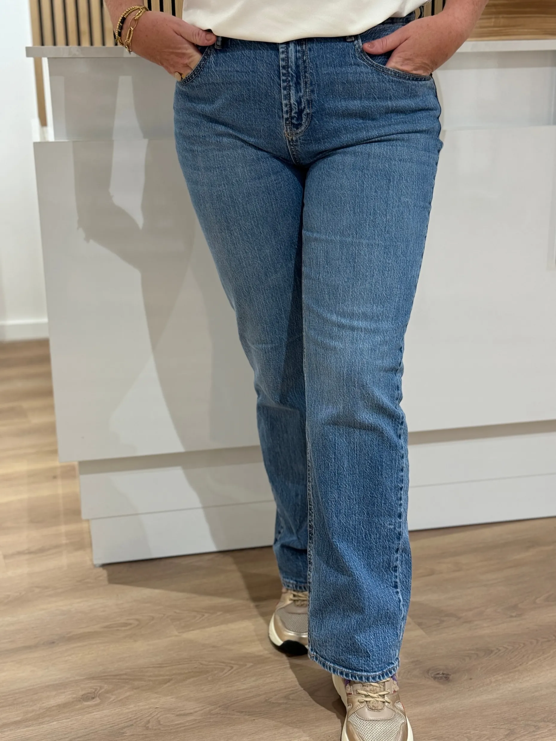 Tessa straight jeans medium blue lengte 32 – Vero Moda