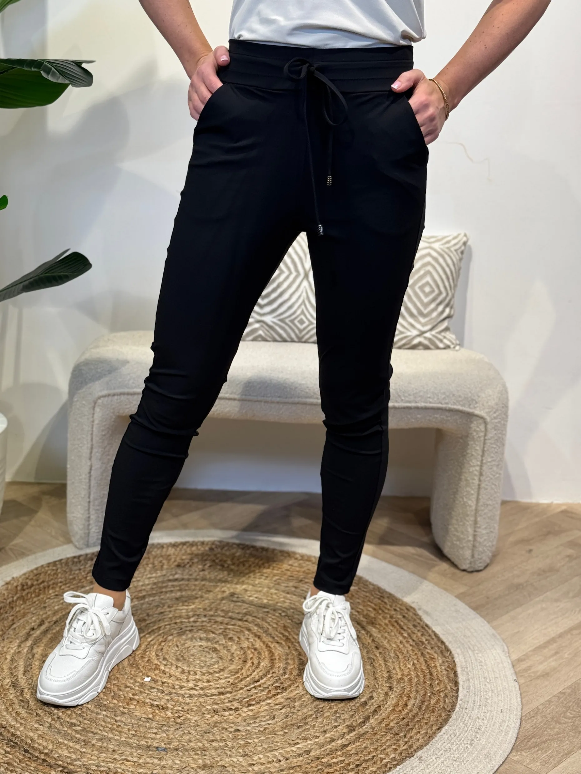 Travelstof broek Maaike zwart