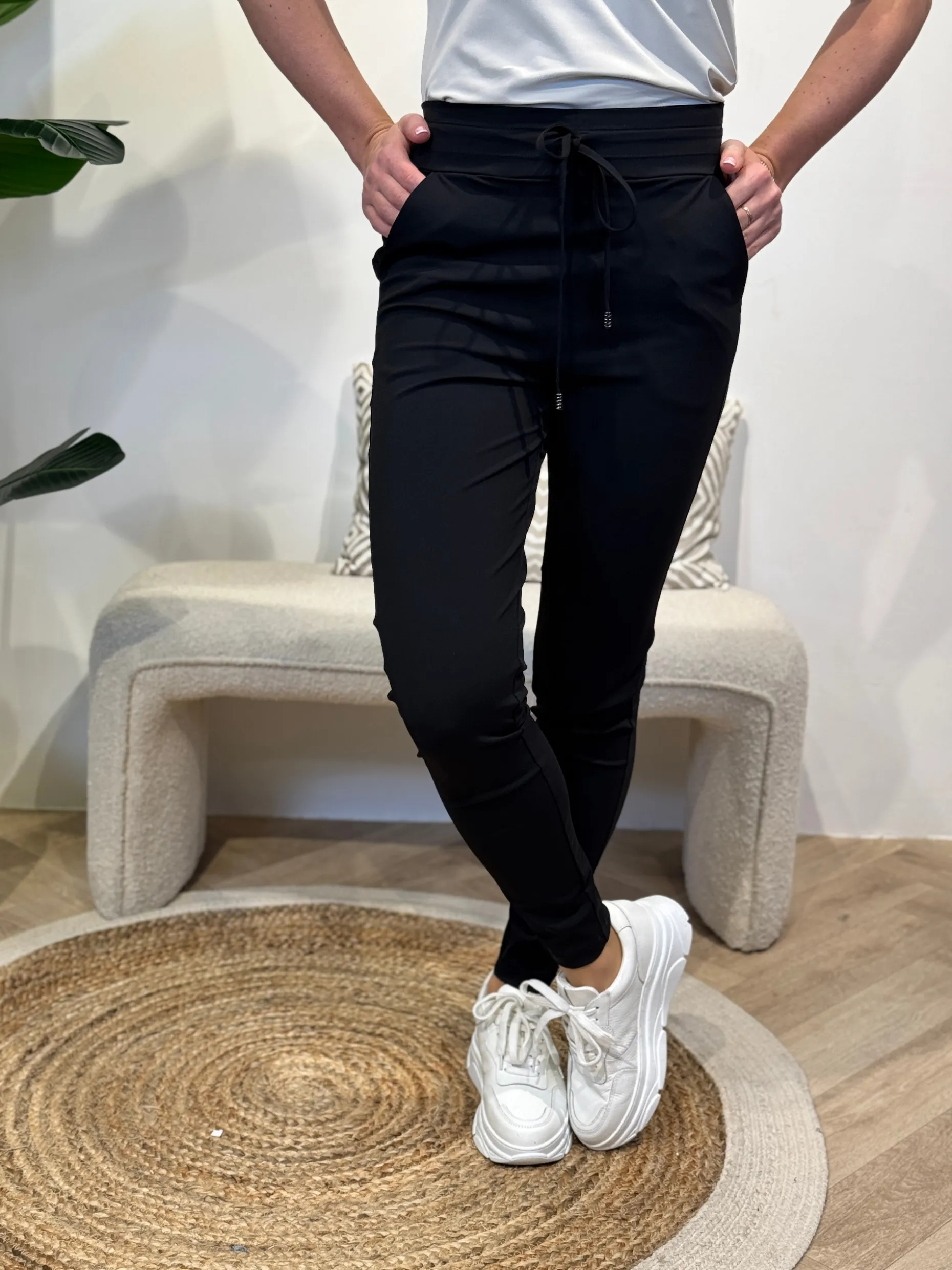 Travelstof broek Maaike zwart