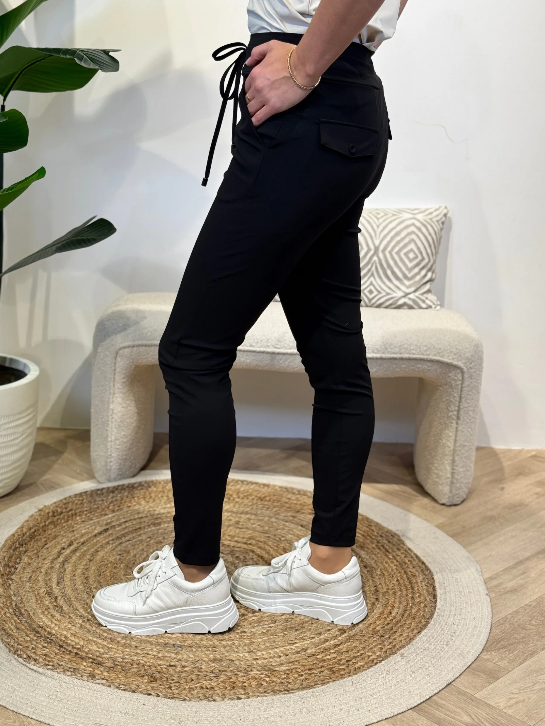 Travelstof broek Maaike zwart