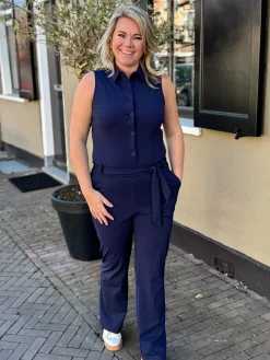 Travelstof jumpsuit mouwloos navy