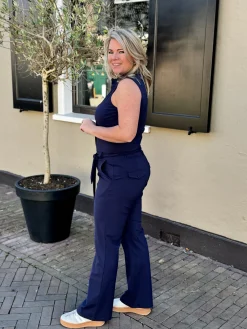 Travelstof jumpsuit mouwloos navy