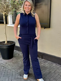 Travelstof jumpsuit mouwloos navy