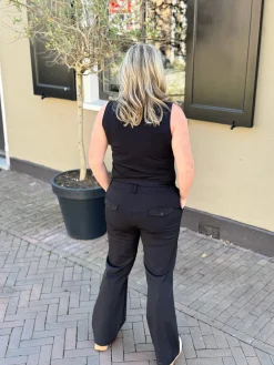 Travelstof jumpsuit mouwloos zwart